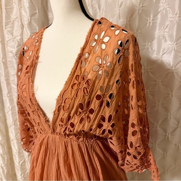 Free People One Bella Note Eyelet Mini Dress Tunic TerraCotta Clay Orange Boho - Picture 6 of 15